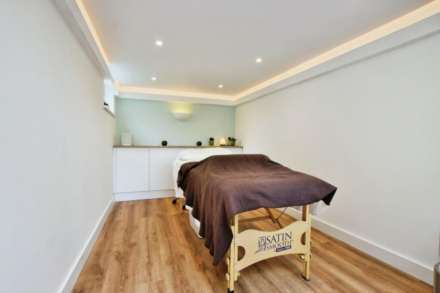 BURLEIGH CLOSE, Hazel Grove SK7 5QT, Image 14