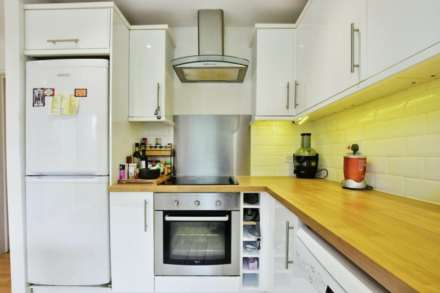 BURLEIGH CLOSE, Hazel Grove SK7 5QT, Image 3