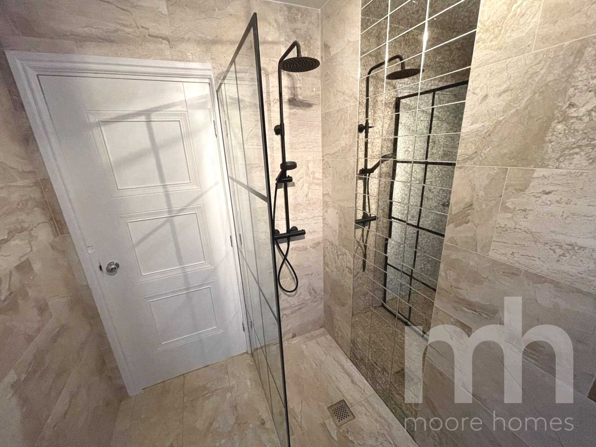 BRAMHALL LANE SOUTH, Bramhall SK7 2NG, Image 20