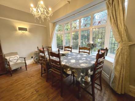 BRAMHALL LANE SOUTH, Bramhall SK7 2NG, Image 13