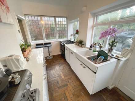 BRAMHALL LANE SOUTH, Bramhall SK7 2NG, Image 15