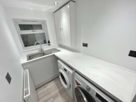 BRAMHALL LANE SOUTH, Bramhall SK7 2NG, Image 23