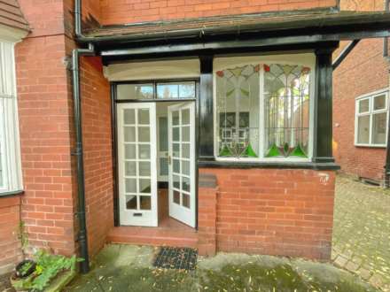 BRAMHALL LANE SOUTH, Bramhall SK7 2NG, Image 26