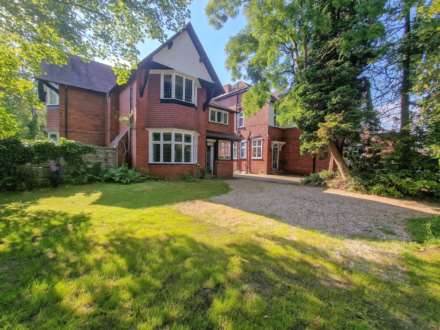 BRAMHALL LANE SOUTH, Bramhall SK7 2NG, Image 3