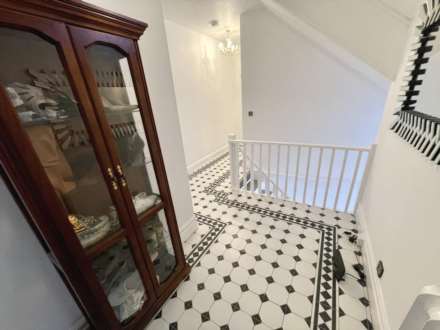BRAMHALL LANE SOUTH, Bramhall SK7 2NG, Image 7
