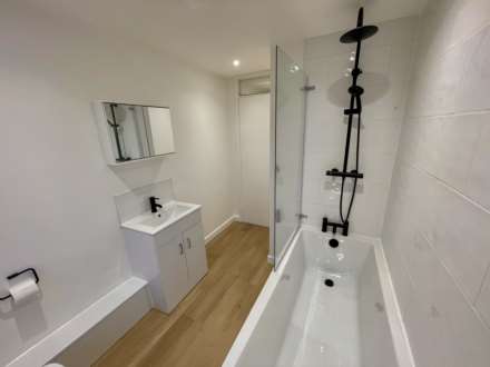 DAWLISH CLOSE, Bramhall SK7 2JD, Image 4