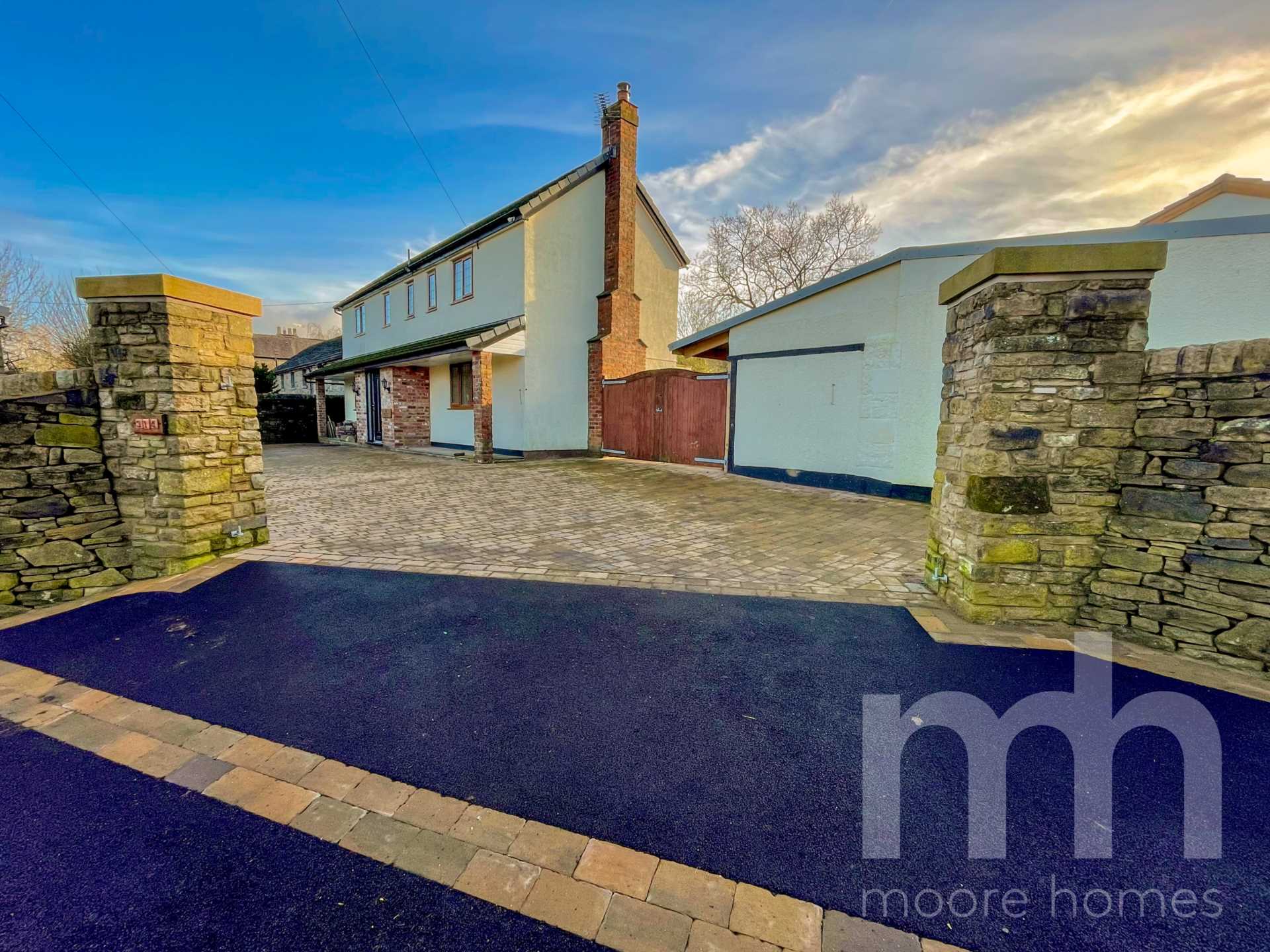 Set off BUXTON ROAD, Newtown, Disley SK12 2PY, Image 32