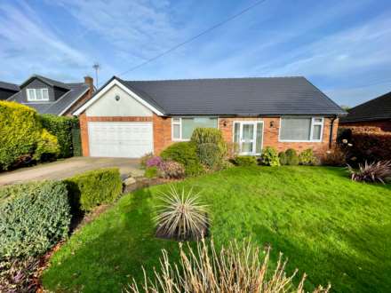 3 Bedroom Detached Bungalow, SOUTHERN CRESCENT, Bramhall SK7 3AQ