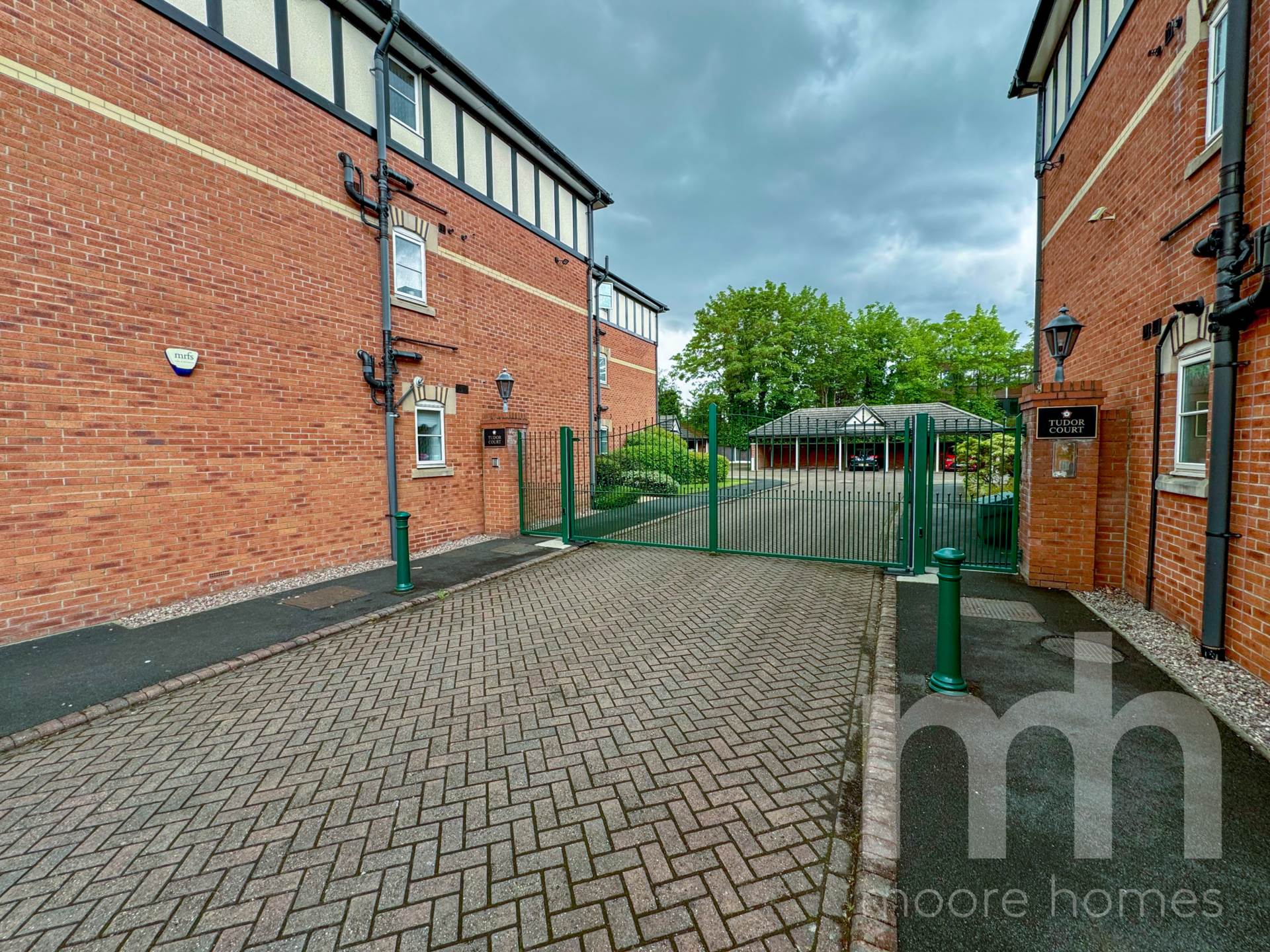 TUDOR COURT, MOSS LANE, Bramhall SK7 1BE, Image 12