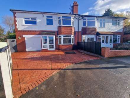 4 Bedroom Semi-Detached, THE CIRCUIT, Cheadle Hulme SK8 7LF