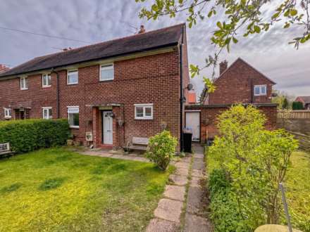 GAWSWORTH CLOSE, Bramhall SK7 2BB, Image 2