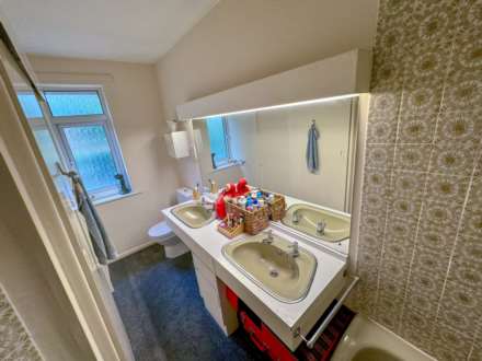 DEVONSHIRE PARK ROAD, Davenport Park SK2 6JW, Image 16
