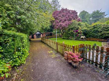 DEVONSHIRE PARK ROAD, Davenport Park SK2 6JW, Image 22
