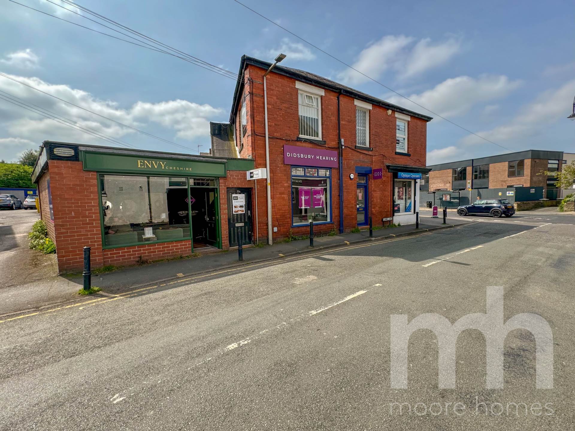 BRAMHALL LANE SOUTH, Bramhall SK7 1AH, Image 2