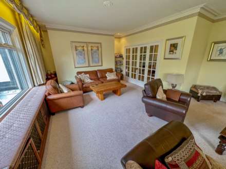 WOODROYD HOUSE, Woodroyd Close, Bramhall SK7 3LT, Image 16