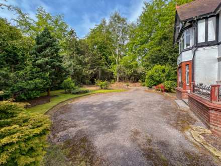 WOODROYD HOUSE, Woodroyd Close, Bramhall SK7 3LT, Image 2