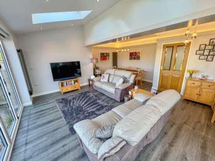 CROSSEFIELD ROAD, Cheadle Hulme SK8 5PE, Image 11