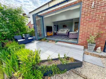 CROSSEFIELD ROAD, Cheadle Hulme SK8 5PE, Image 26