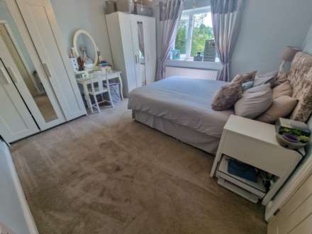BARNFIELD ROAD EAST, Davenport SK3 8TT, Image 10