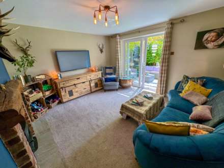 BARNFIELD ROAD EAST, Davenport SK3 8TT, Image 3