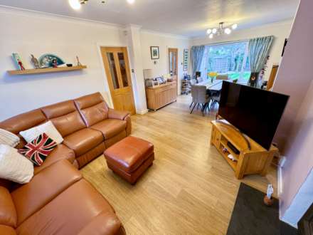 MIDWAY, Cheadle Hulme SK8 7PH, Image 10