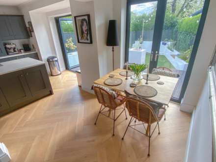 GROVE LANE, Cheadle Hulme SK8 7NH, Image 3