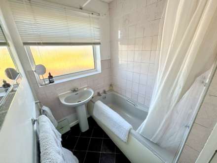 ZURICH GARDENS, Bramhall SK7 3HZ, Image 13