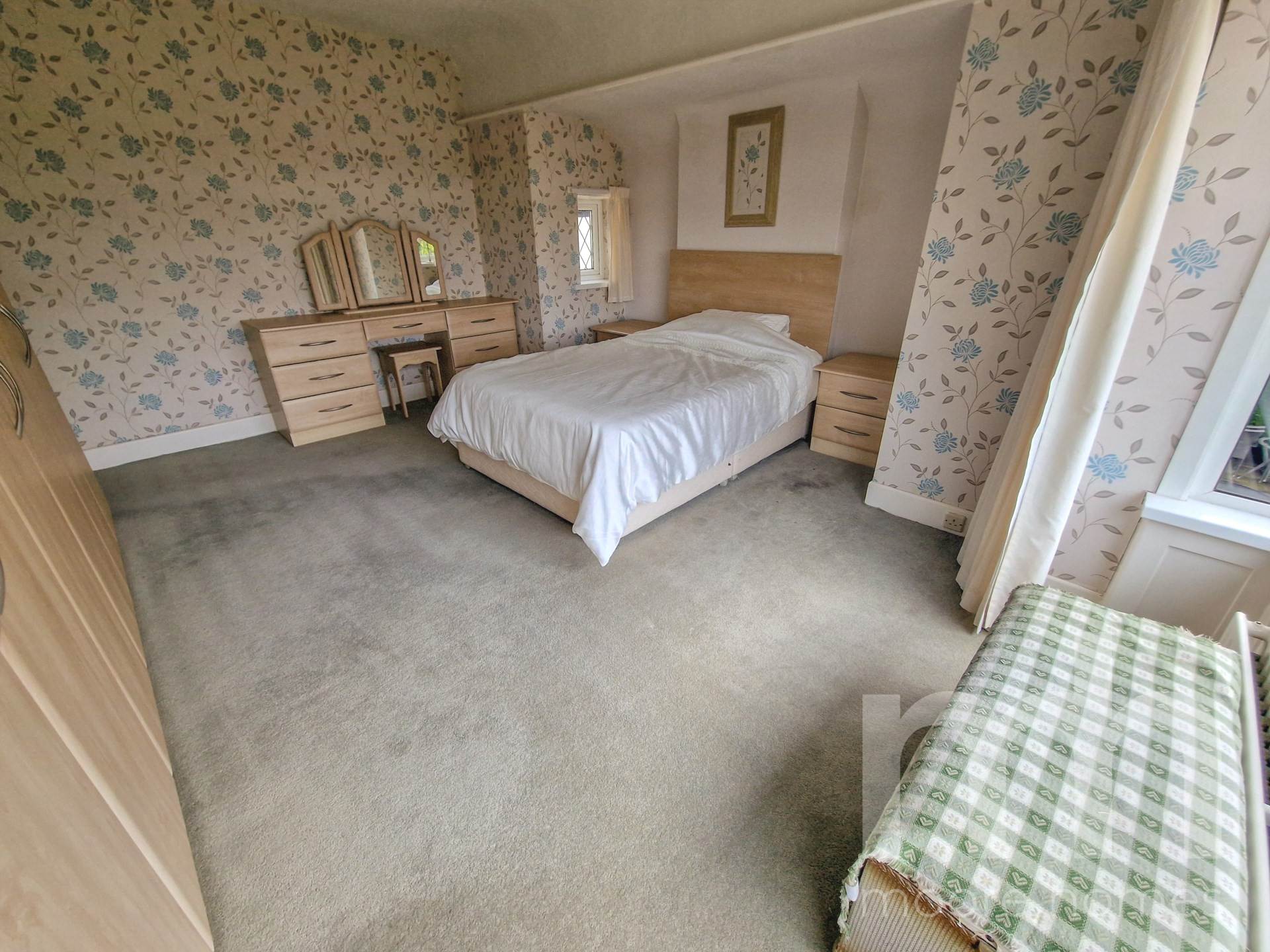 WATERLOO ROAD, Bramhall SK7 2NU, Image 12