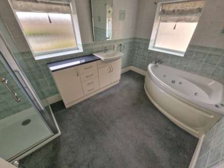 WATERLOO ROAD, Bramhall SK7 2NU, Image 18