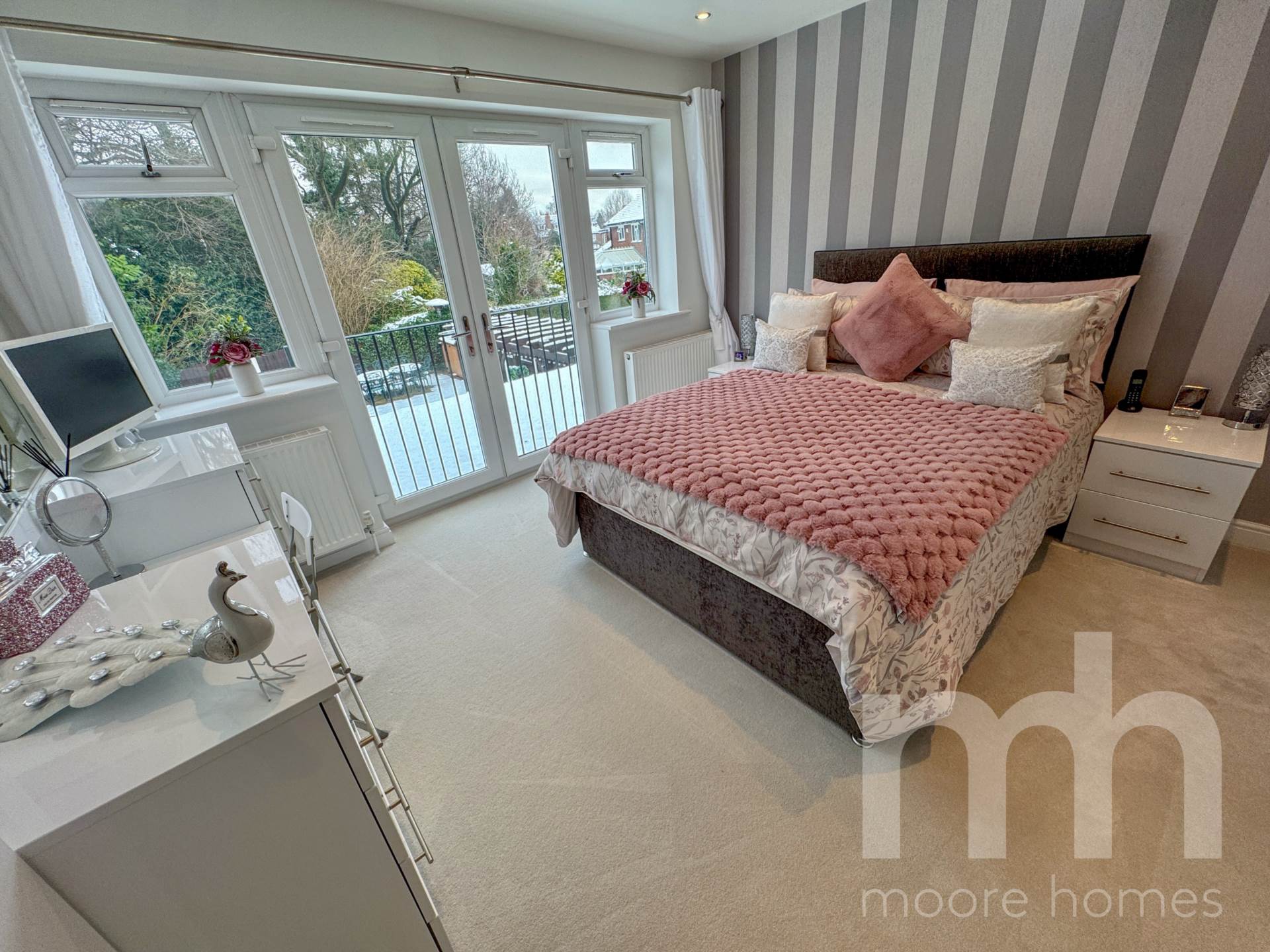 PATCH LANE, Bramhall SK7 1HR, Image 17