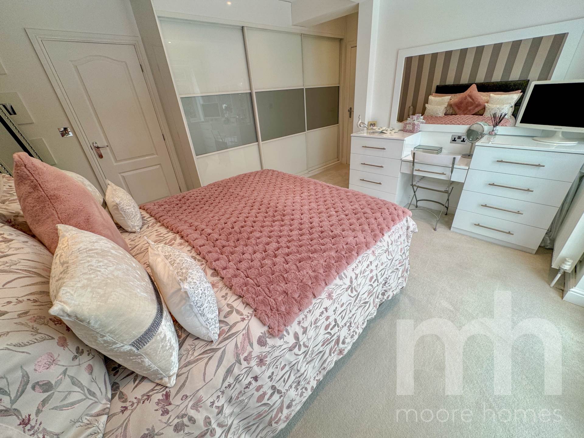 PATCH LANE, Bramhall SK7 1HR, Image 18