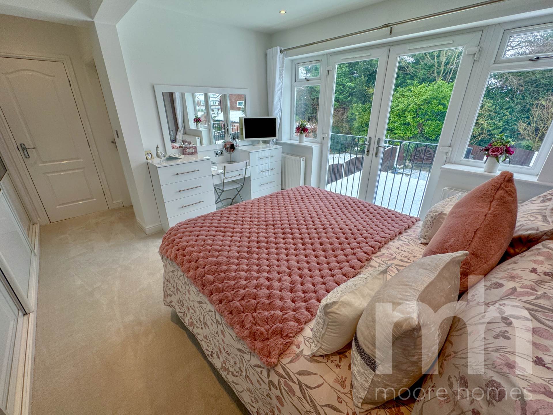 PATCH LANE, Bramhall SK7 1HR, Image 19