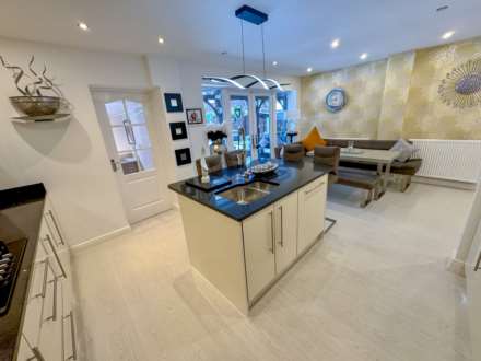 PATCH LANE, Bramhall SK7 1HR, Image 12