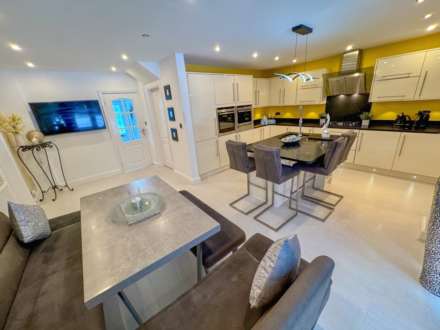 PATCH LANE, Bramhall SK7 1HR, Image 2