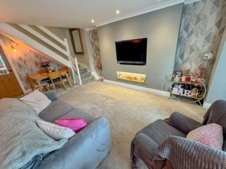 BRIXHAM WALK, Bramhall SK7 2QH, Image 4