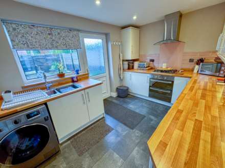 BRIXHAM WALK, Bramhall SK7 2QH, Image 5