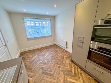 HANGAR CRESCENT, Woodford SK7 1GF, Image 6