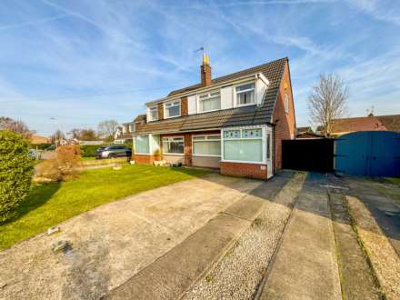 3 Bedroom Semi-Detached, ARUNDEL AVENUE, Hazel Grove SK7 5LB