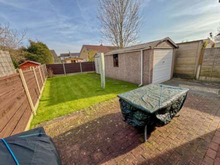 ARUNDEL AVENUE, Hazel Grove SK7 5LB, Image 2