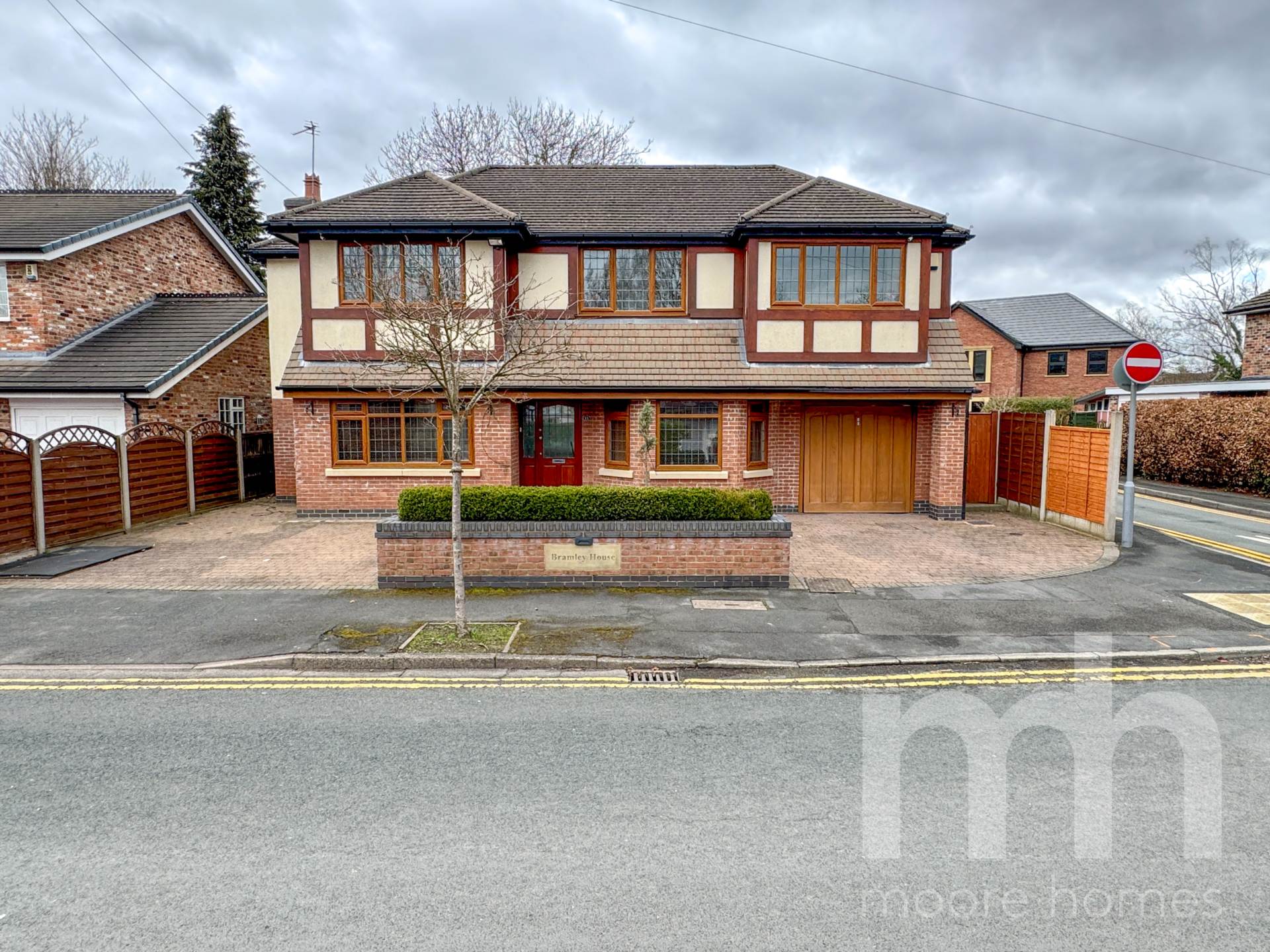 BRAMLEY ROAD, Bramhall SK7 2DW, Image 1