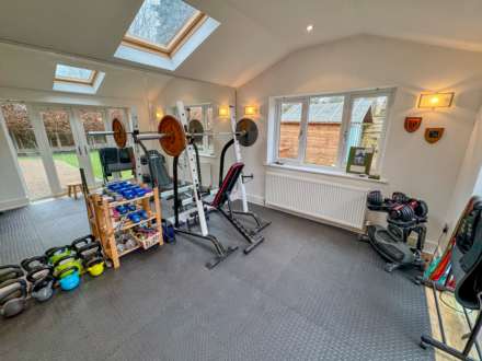 BRAMLEY ROAD, Bramhall SK7 2DW, Image 11