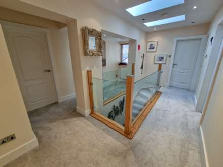 BRAMLEY ROAD, Bramhall SK7 2DW, Image 16