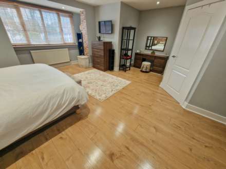 BRAMLEY ROAD, Bramhall SK7 2DW, Image 19