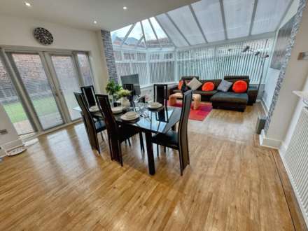 BRAMLEY ROAD, Bramhall SK7 2DW, Image 7