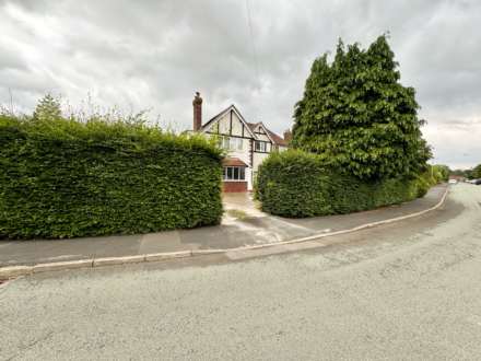THORNWAY, Bramhall SK7 2AF, Image 1