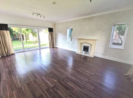 THORNWAY, Bramhall SK7 2AF, Image 3