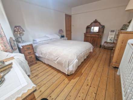 EARLE ROAD, Bramhall SK7 3HE, Image 19