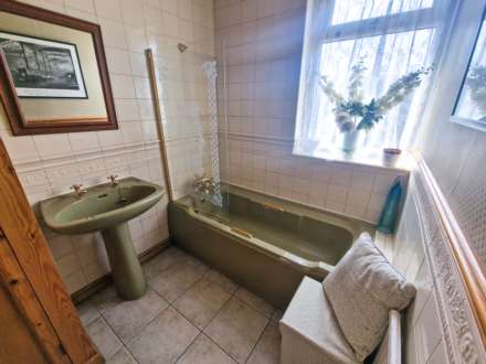 EARLE ROAD, Bramhall SK7 3HE, Image 24