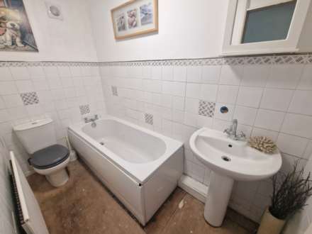 PLYMOUTH DRIVE, Bramhall SK7 2JB, Image 20