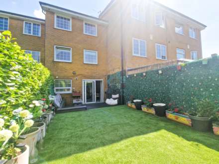 PLYMOUTH DRIVE, Bramhall SK7 2JB, Image 8